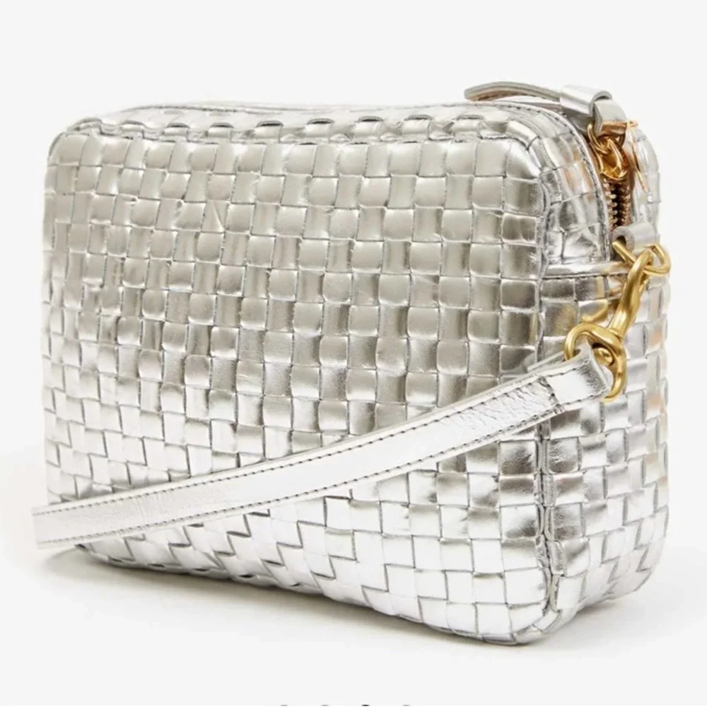 NWT Clare V. Metallic Silver woven Crossbody Bag - Picture 2 of 5